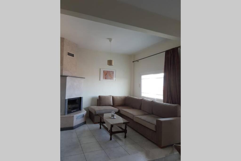~Melhouse~ Next To The Sea, Spacious, Bright Olympiada Exterior photo
